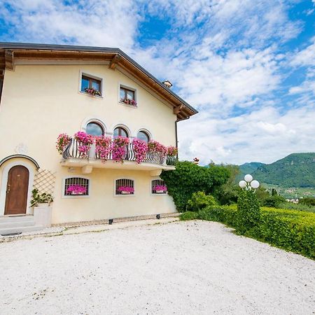 Feeling House Apartment Salo Exterior photo